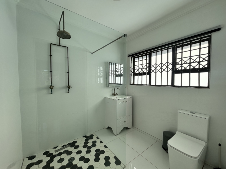 4 Bedroom Property for Sale in Noorsekloof Eastern Cape